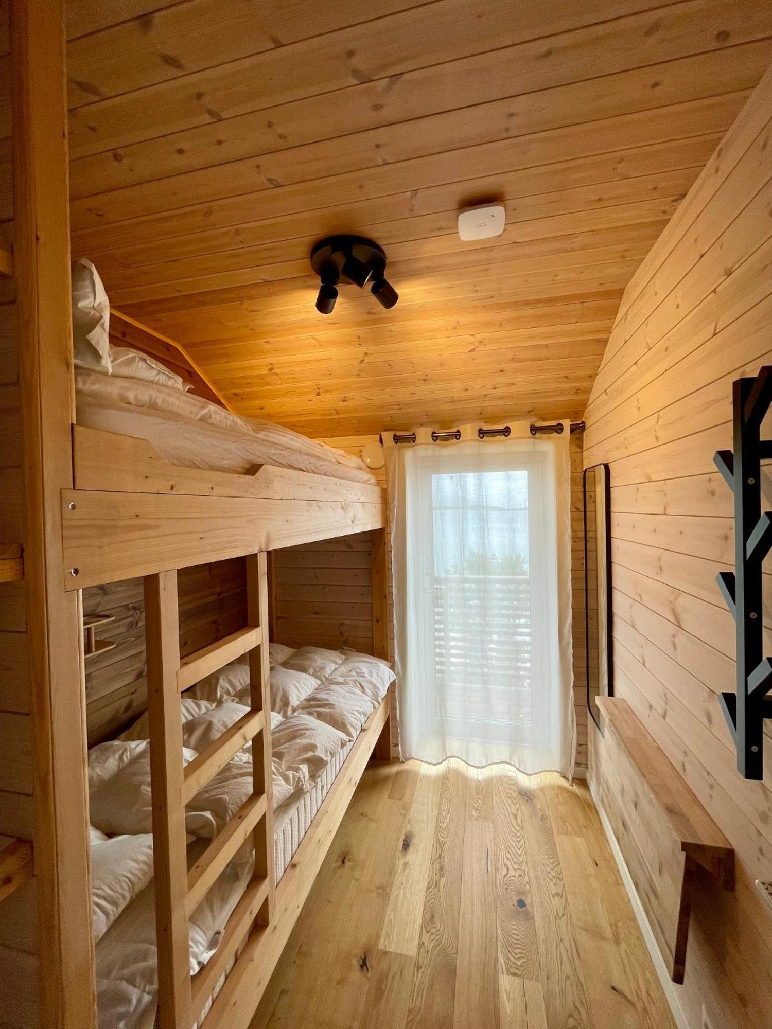 Ecolodge Bathuset 69Nord Sommarøy 외부 사진